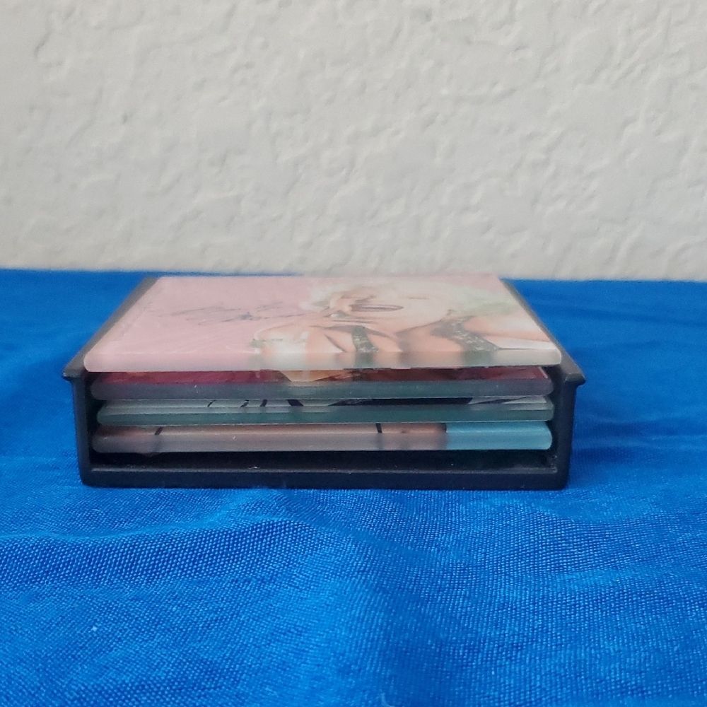 VTG Marilyn Monroe Glass Coaster Set of 4 with Holder Quote Signature Hollywood - Picture 6 of 7